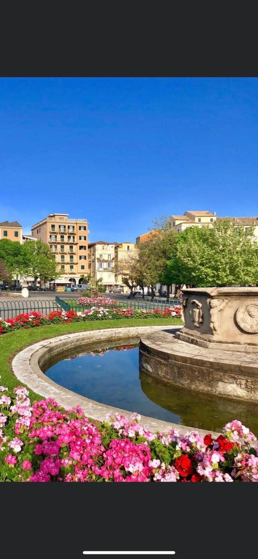Liston apts. Corfu  Extérieur photo